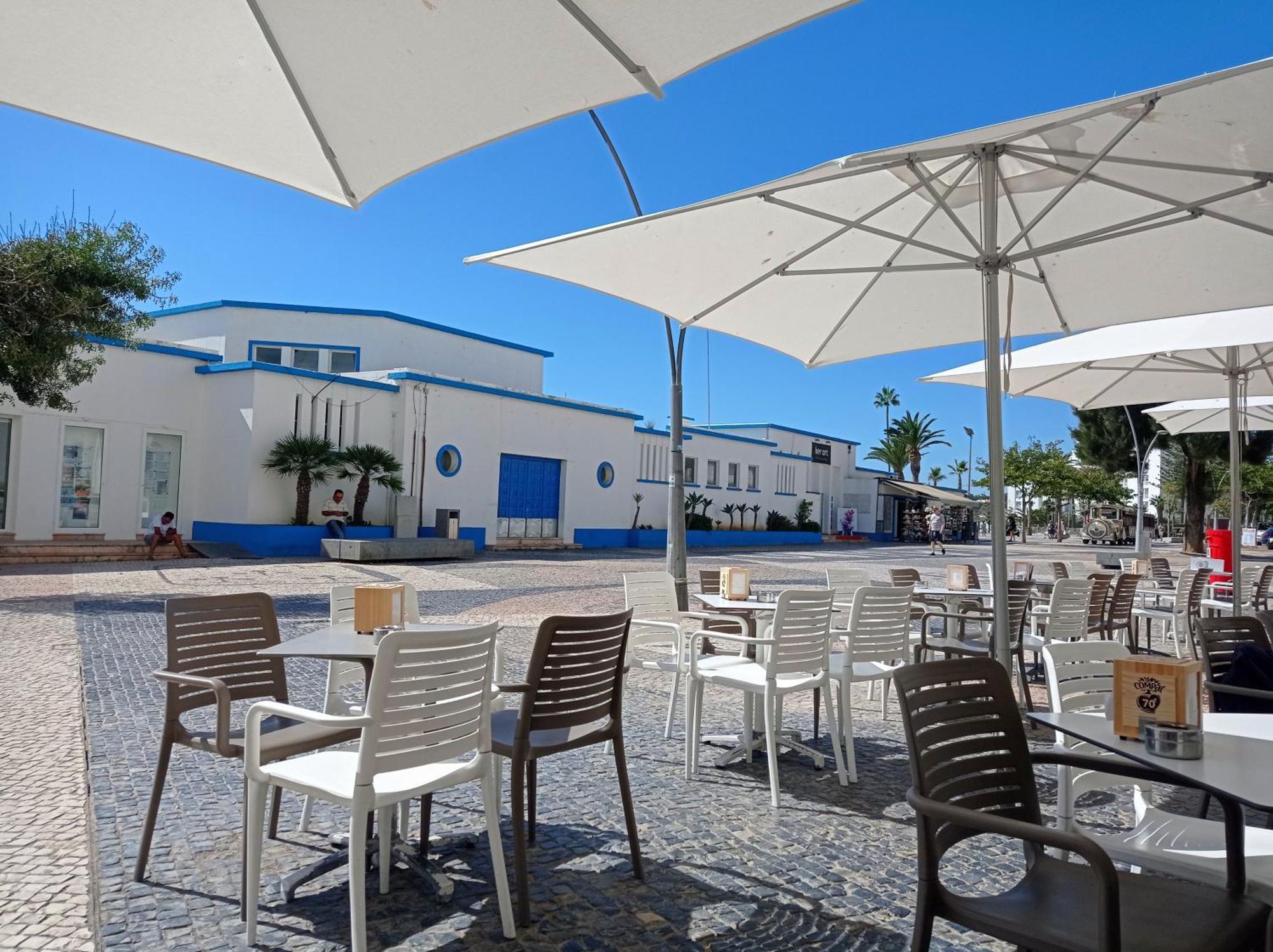 Casino Blu: 50M To Beach, In Town Center Armação de Pêra Kültér fotó